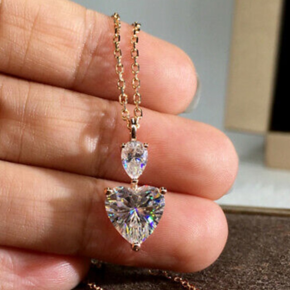NEW 18k rose gold plated heart necklace